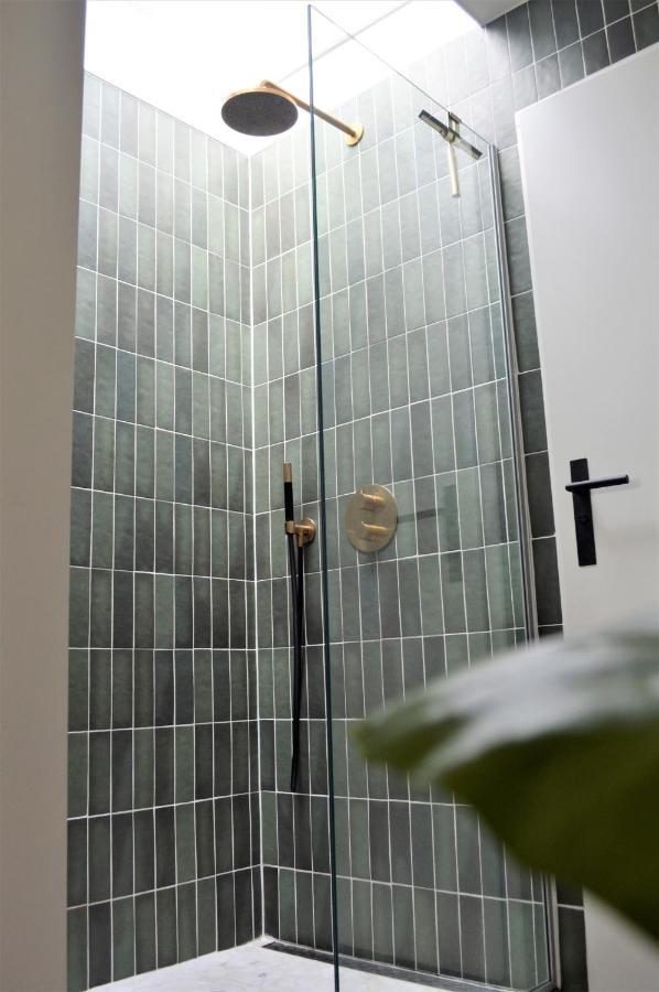 הולום The Sunset Apartments מראה חיצוני תמונה