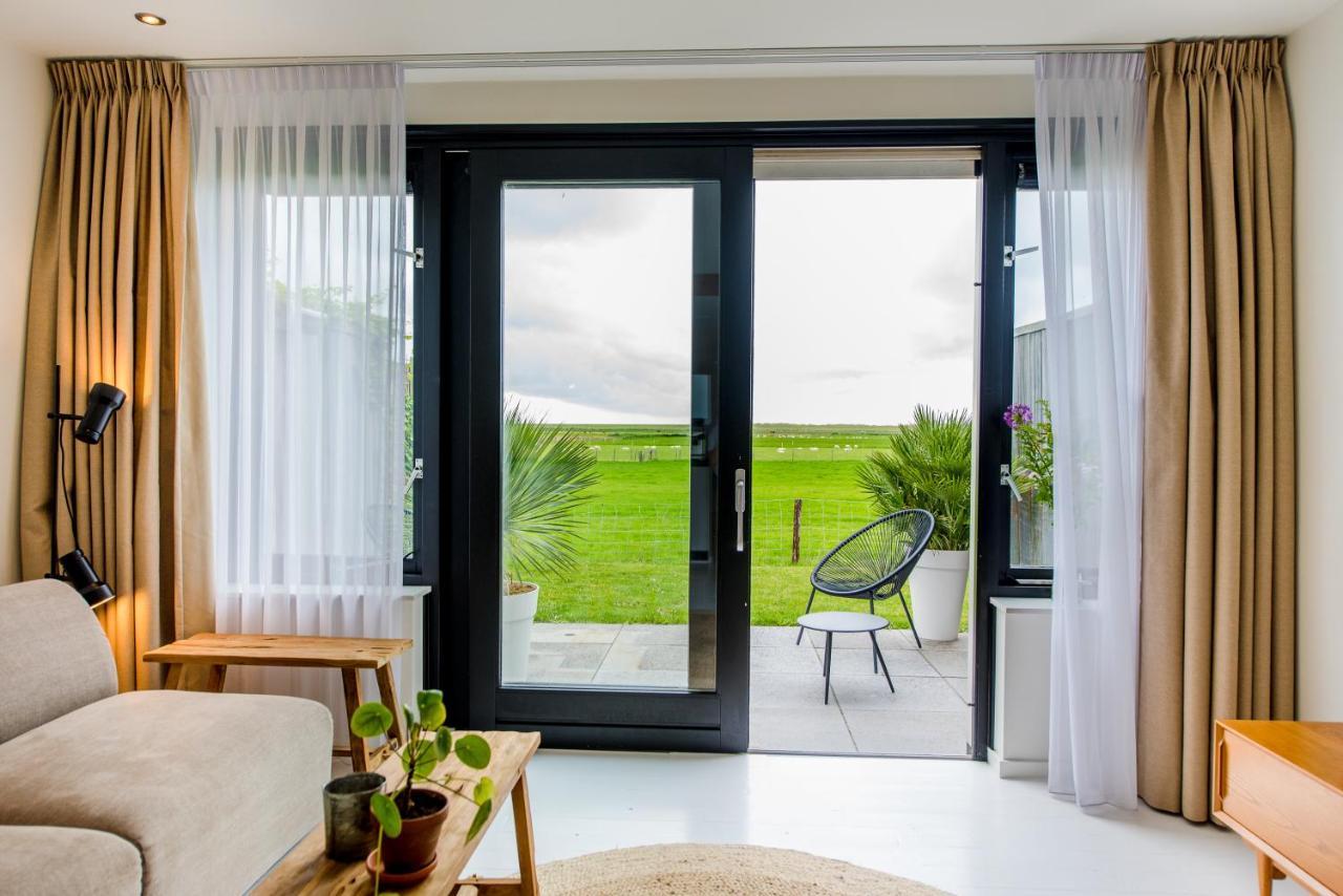 הולום The Sunset Apartments מראה חיצוני תמונה